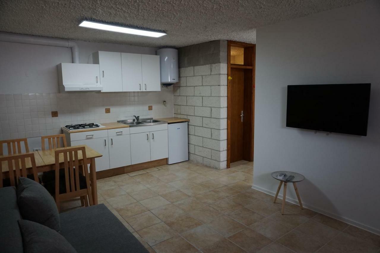 Corner Apartments Бовец Екстериор снимка