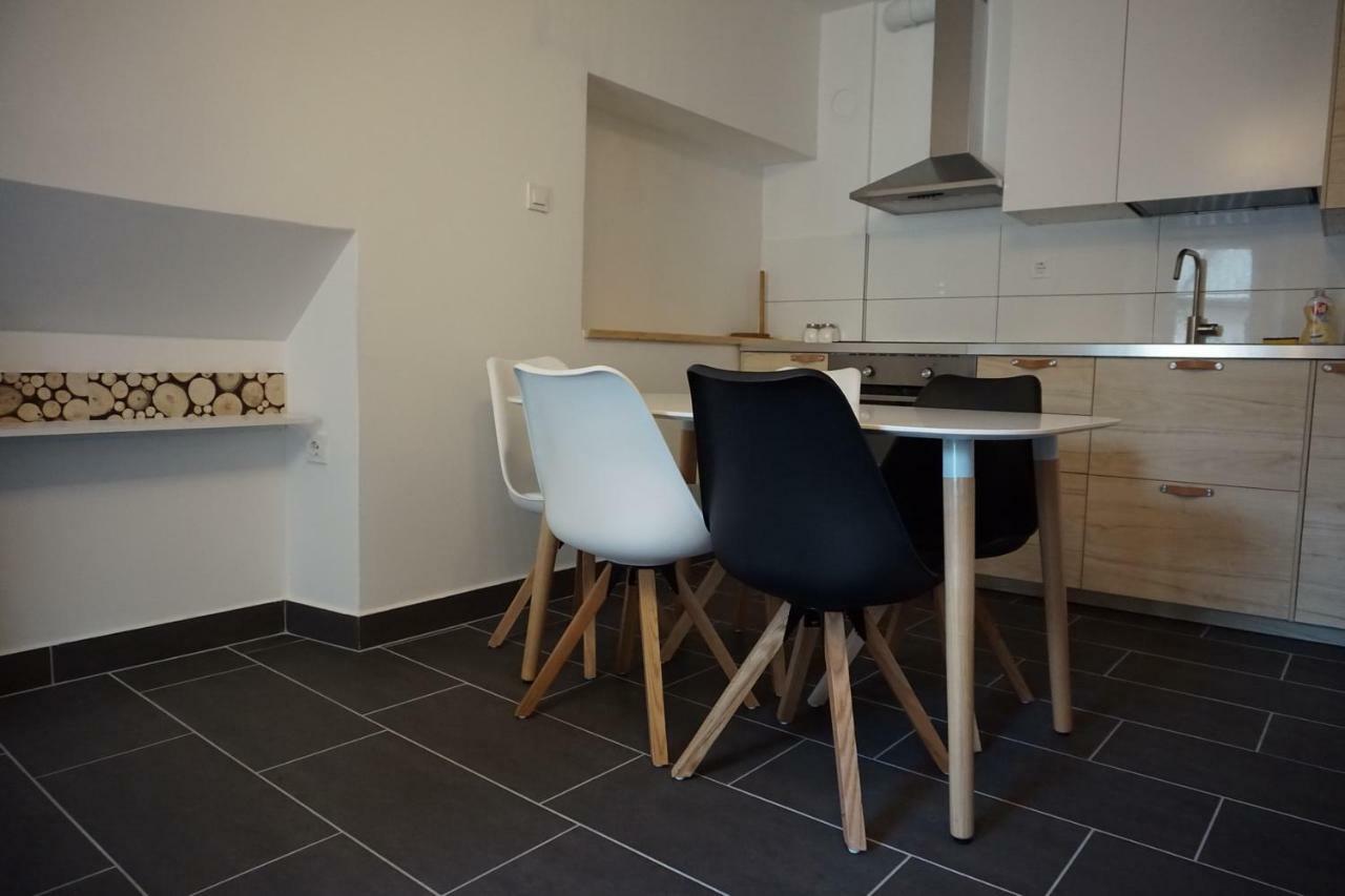 Corner Apartments Бовец Екстериор снимка