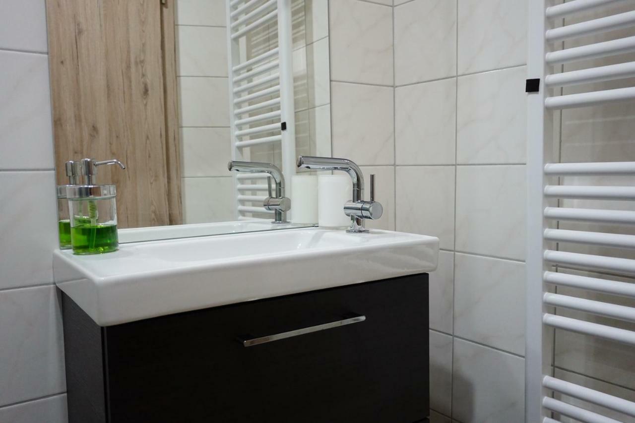 Corner Apartments Бовец Екстериор снимка